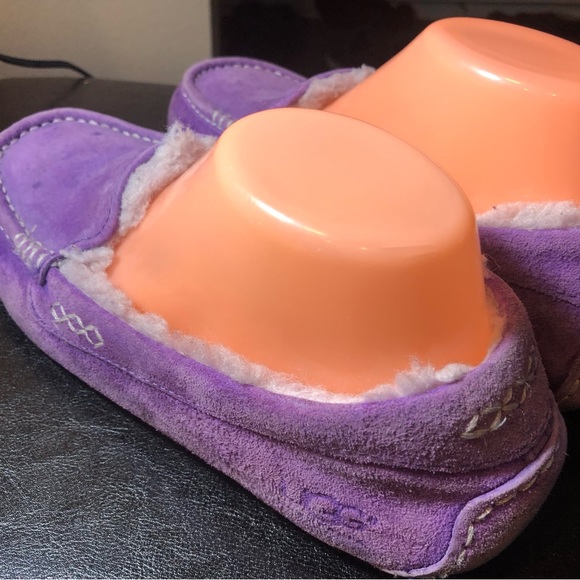 UGG 3312 Ansley Women’s Purple Moccasin Slip on Shearling Loafers Slippers Sz 7 - Picture 8 of 13